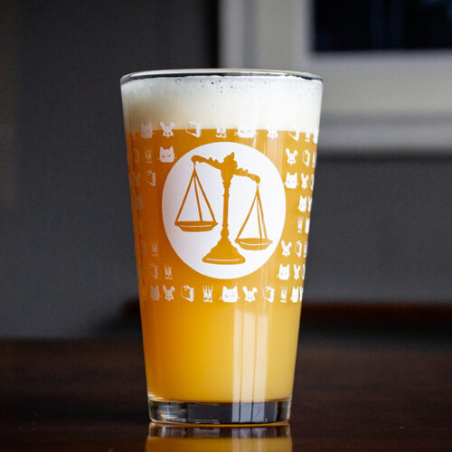 Logo shaker pint